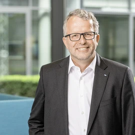 [Translate to French:] Friedrich, Lars Dr. President & CEO Application Technology